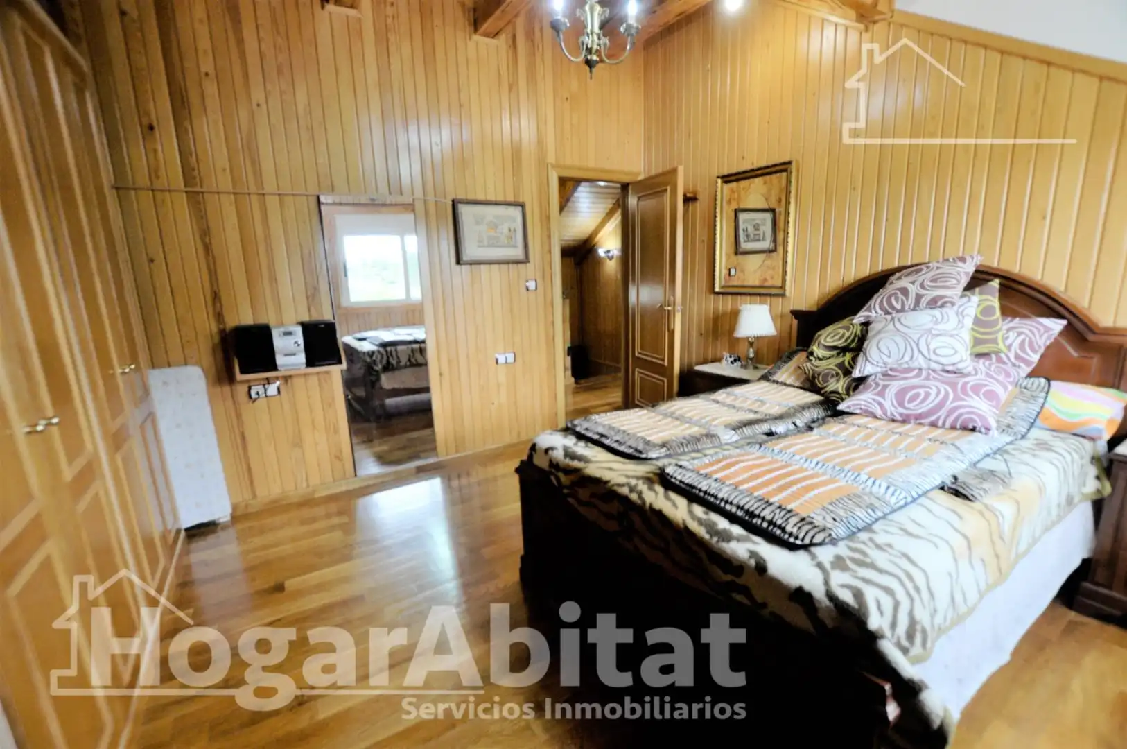 Habitación de Casa o chalet en venta en Montserrat con Aire acondicionado, Calefacción y Jardín privado