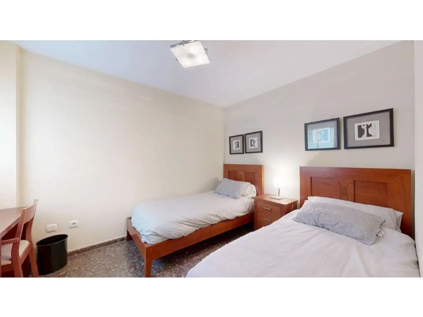Habitación de Ático en venta en Paterna con Aire acondicionado, Terraza y Trastero