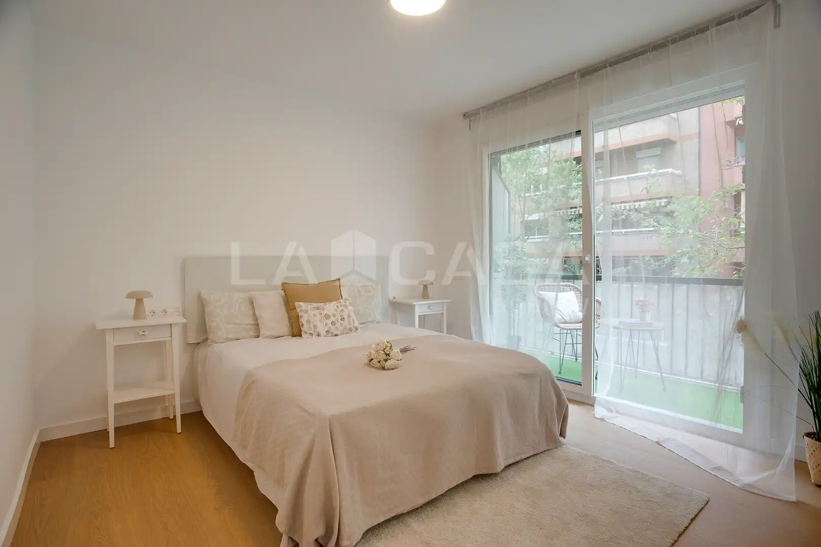 Schlafzimmer von Wohnung zum Verkauf in Barcelona mit Heizung und Balkon