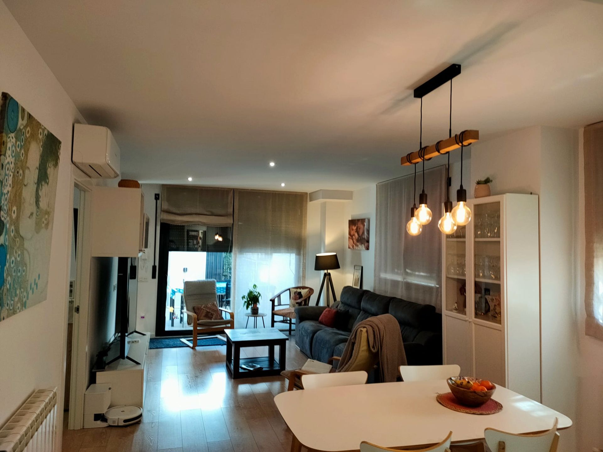 Living room of Flat for sale in Salt  with Air Conditioner, Heating and Parquet flooring