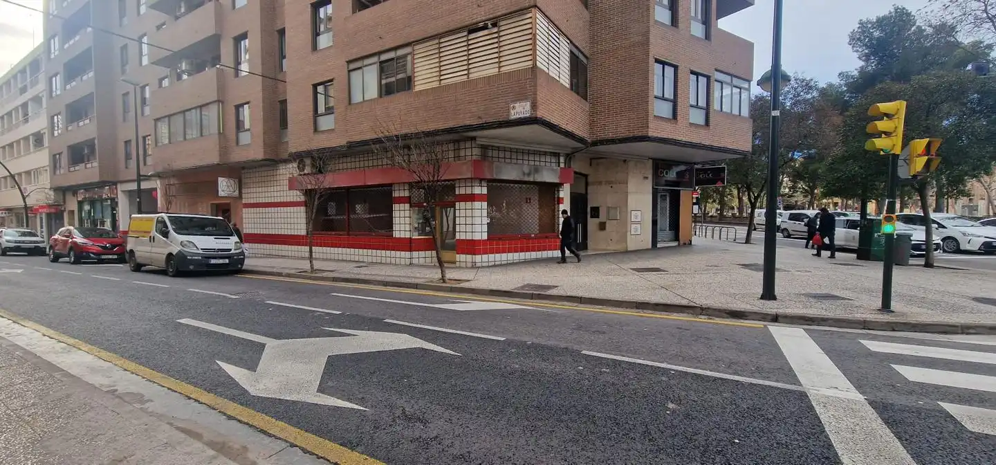 Vista exterior de Local de alquiler en Zaragoza