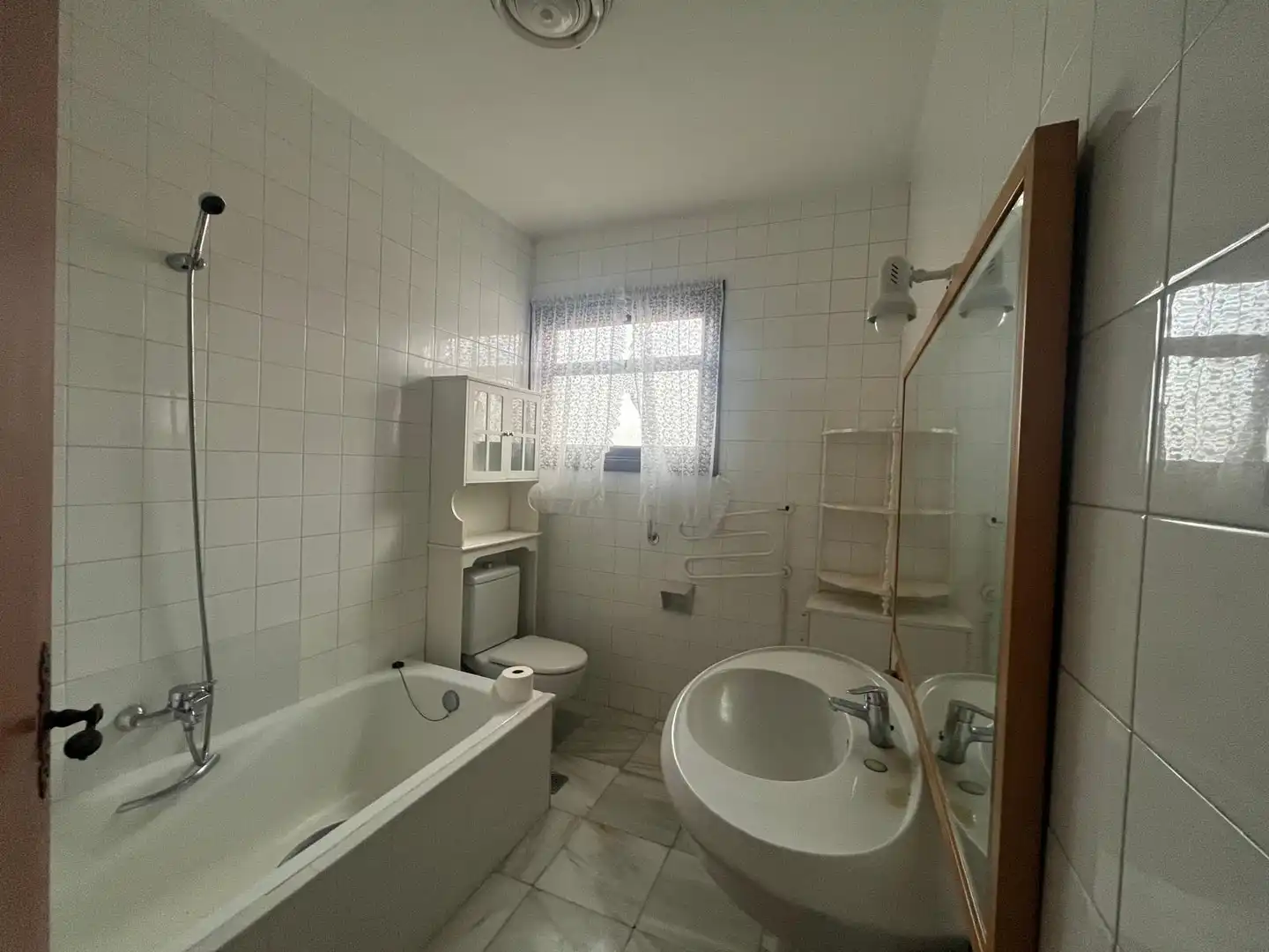 Bany de Casa o xalet en venda en Vigo  amb Jardí privat, Terrassa i Traster