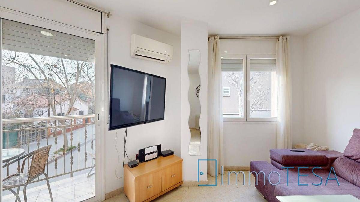 Living room of Flat for sale in Barberà del Vallès  with Balcony