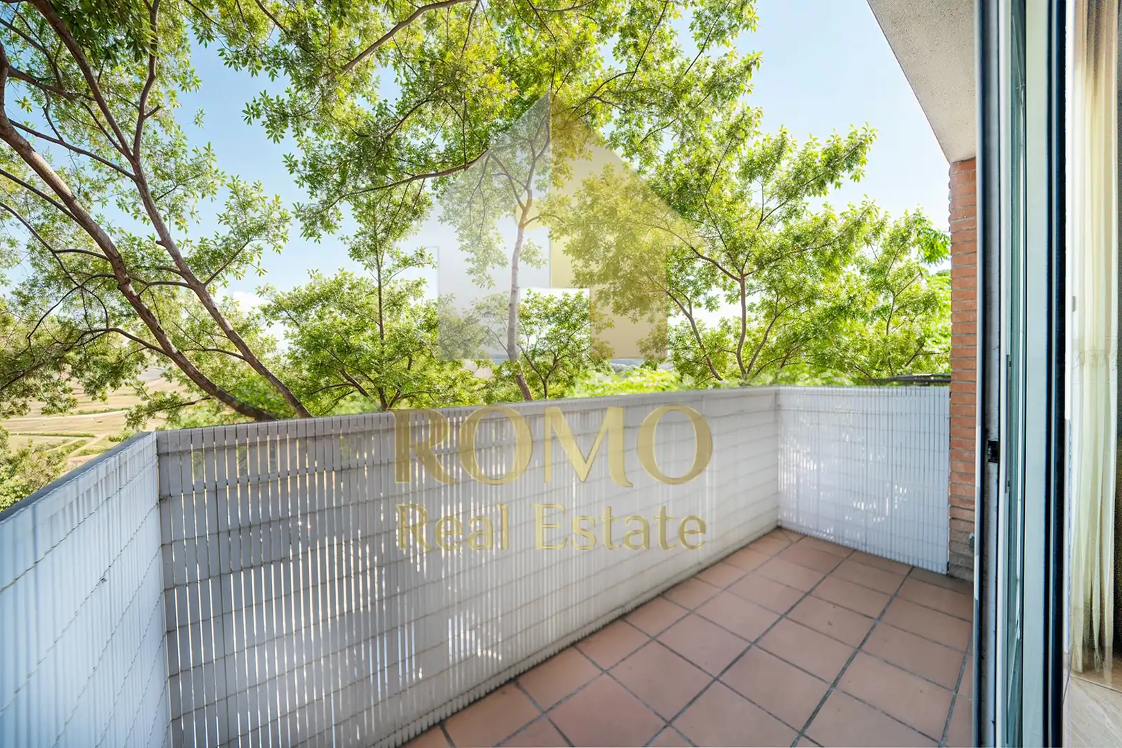 Terraza de Casa adosada en venta en Santa Perpètua de Mogoda con Aire acondicionado, Calefacción y Jardín privado