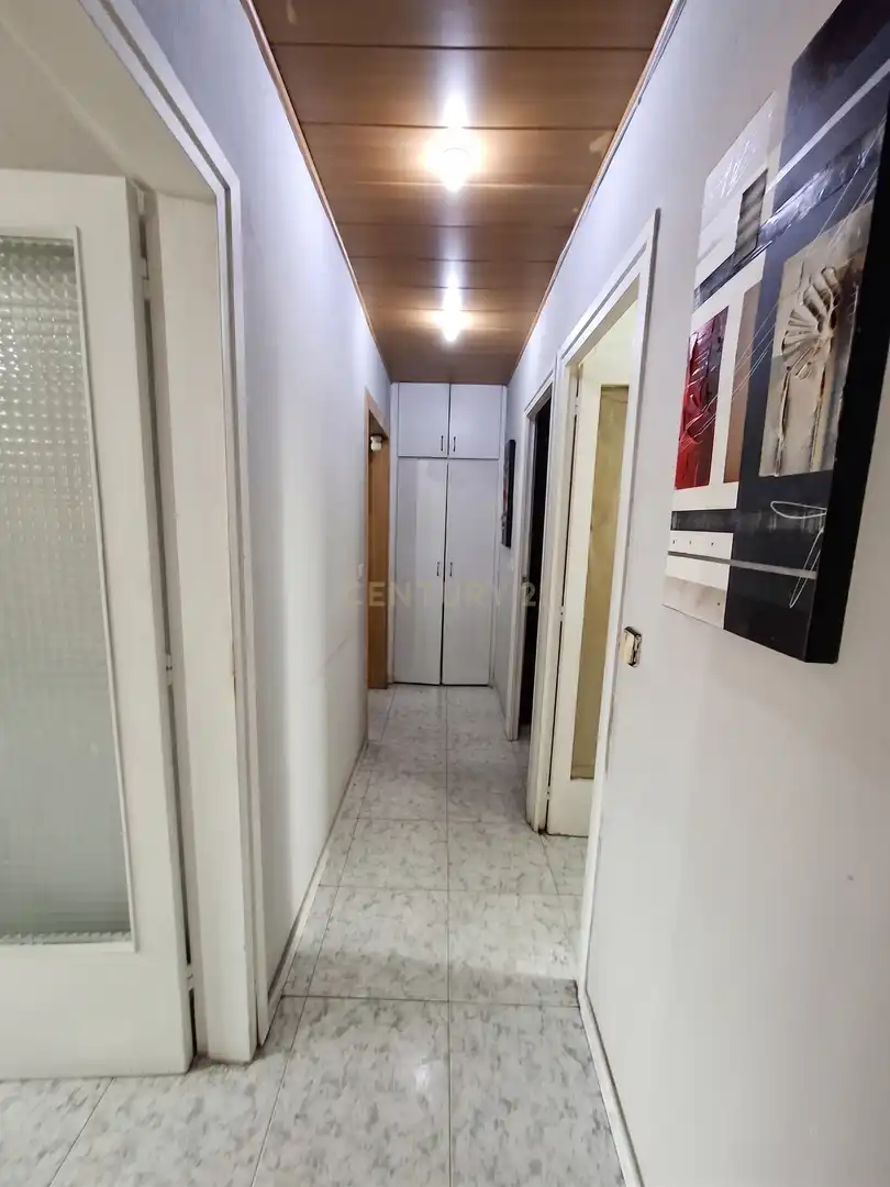 Apartamento con terraza en venta en Cerdanyola, imagen 6