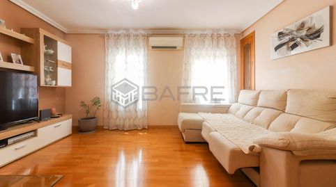 Foto 2 de Piso en venta en Calle de Tucán, Vista Alegre, Madrid Capital