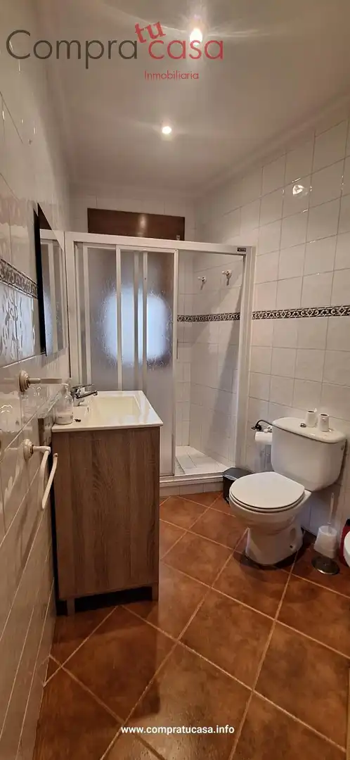 Bany de Casa o xalet en venda en Segovia amb Calefacció, Traster i Moblat