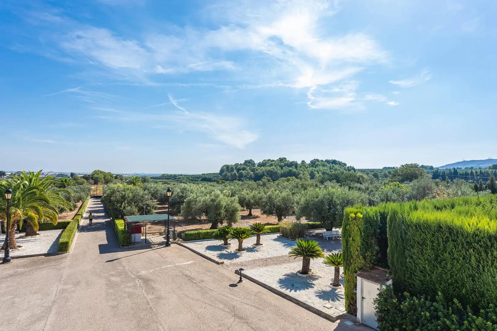 Houses for sale in Chiva  with Air Conditioner, Private garden and Terrace