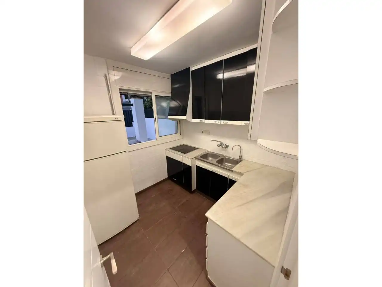Cocina de Piso de alquiler en Cerdanyola del Vallès con Parquet y Terraza