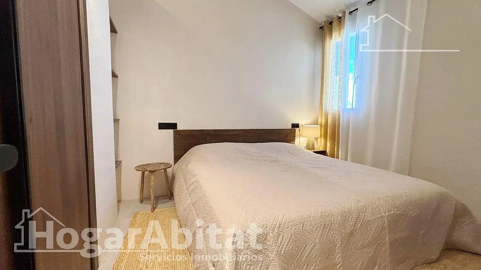 Dormitori de Àtic en venda en Alicante / Alacant amb Aire condicionat, Terrassa i Moblat
