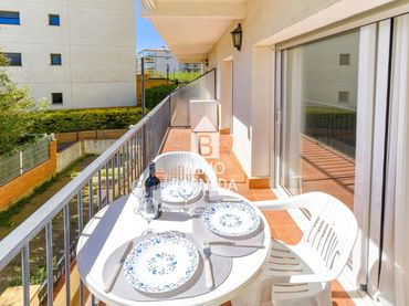 Appartamento con balcone in vendita a Bernat Metge 3