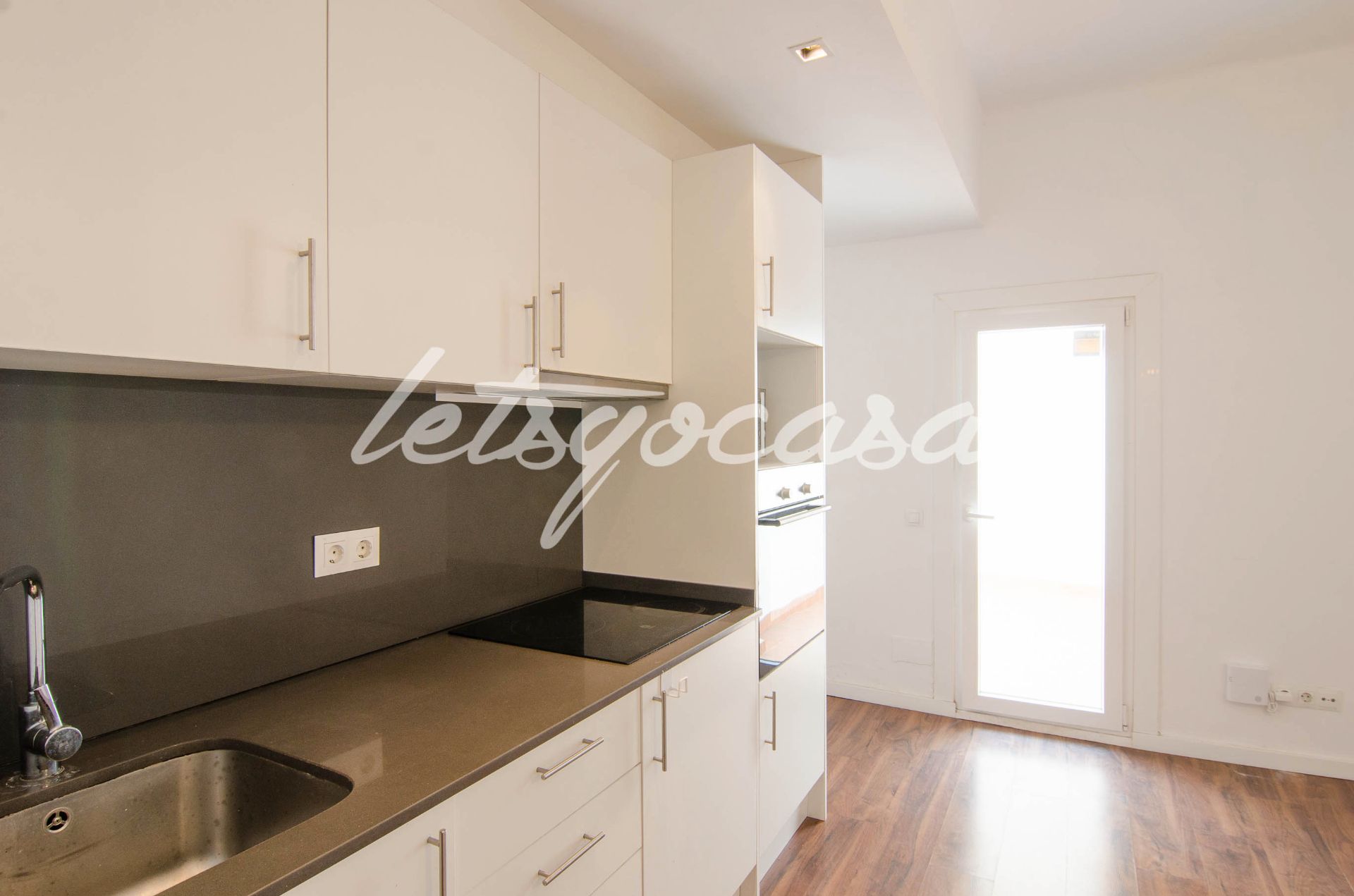 Kitchen of Planta baja for sale in  Barcelona Capital  with Air Conditioner