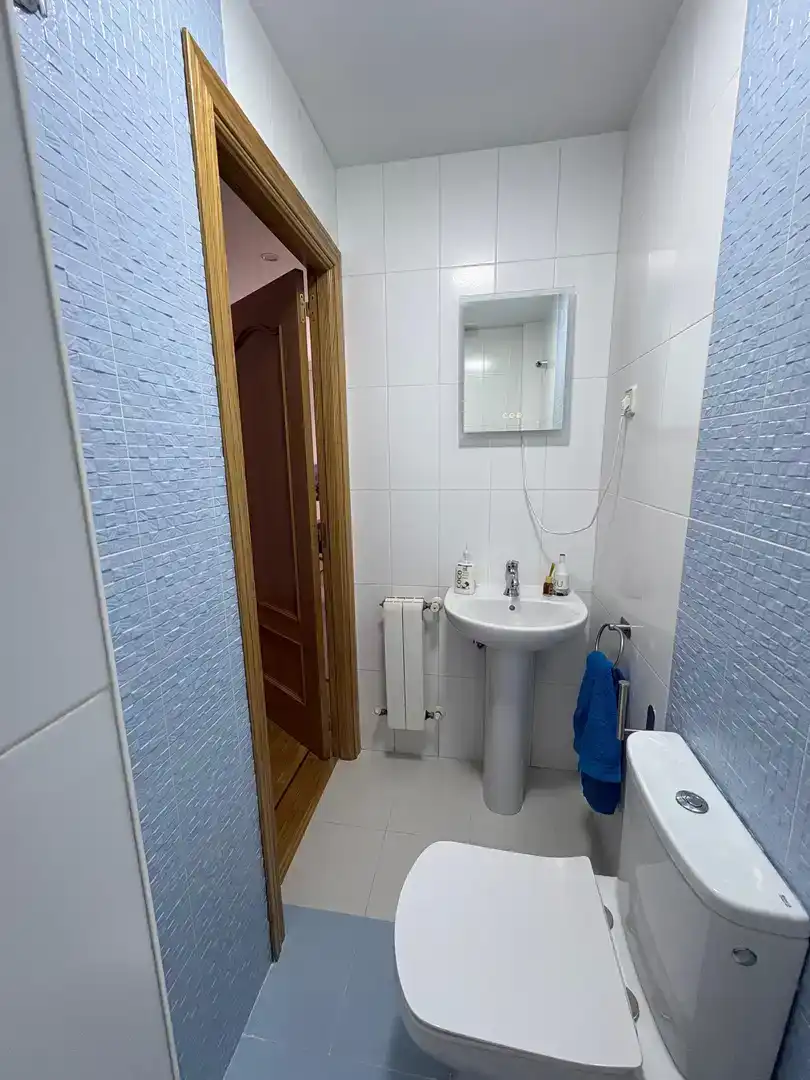 Badezimmer von Maisonette zum Verkauf in Fuenlabrada mit Parkett, Abstellraum und Möbliert