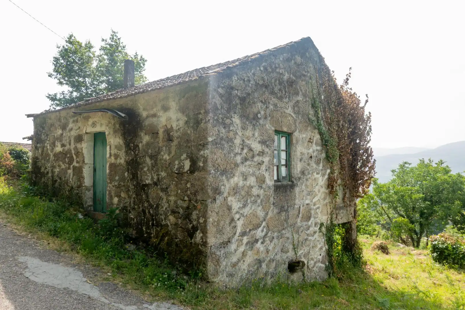 Vista exterior de Finca rústica en venda en Arbo amb Jardí privat