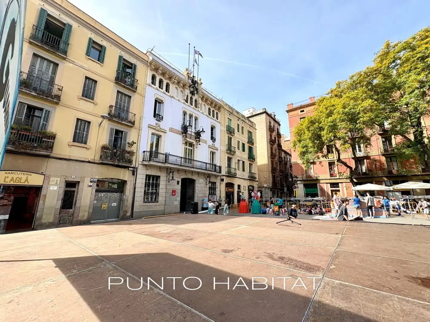 Exterior view of Flat for sale in Barcelona  with Air Conditioner, Heating and Parquet flooring