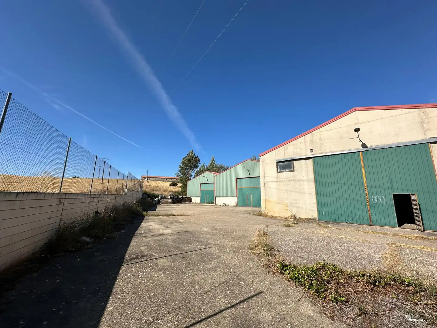 Vista exterior de Nau industrial en venda en Villalbilla de Burgos