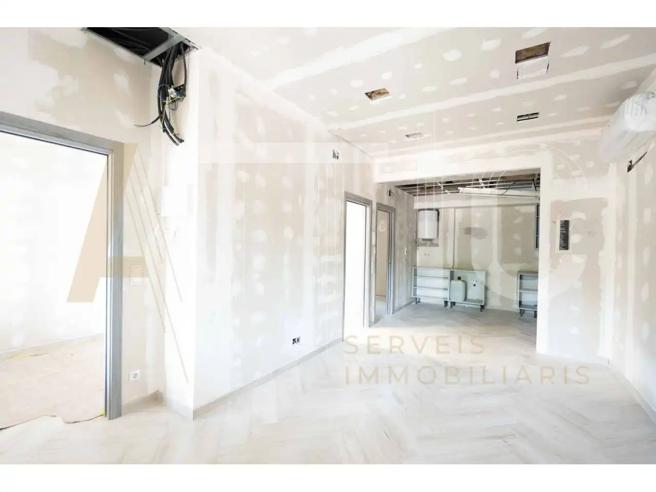 Flat for sale in Sabadell  with Air Conditioner