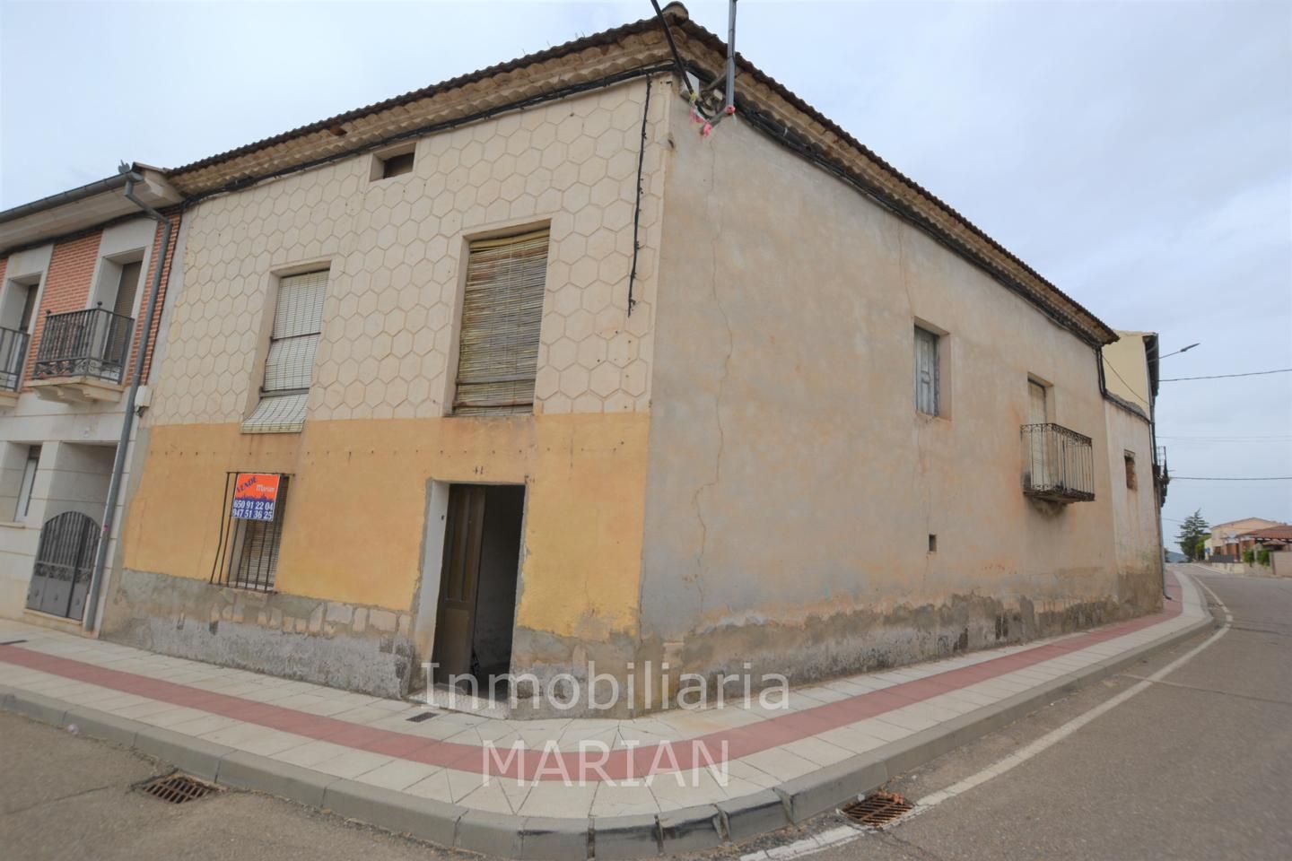 Exterior view of House or chalet for sale in Nava de Roa