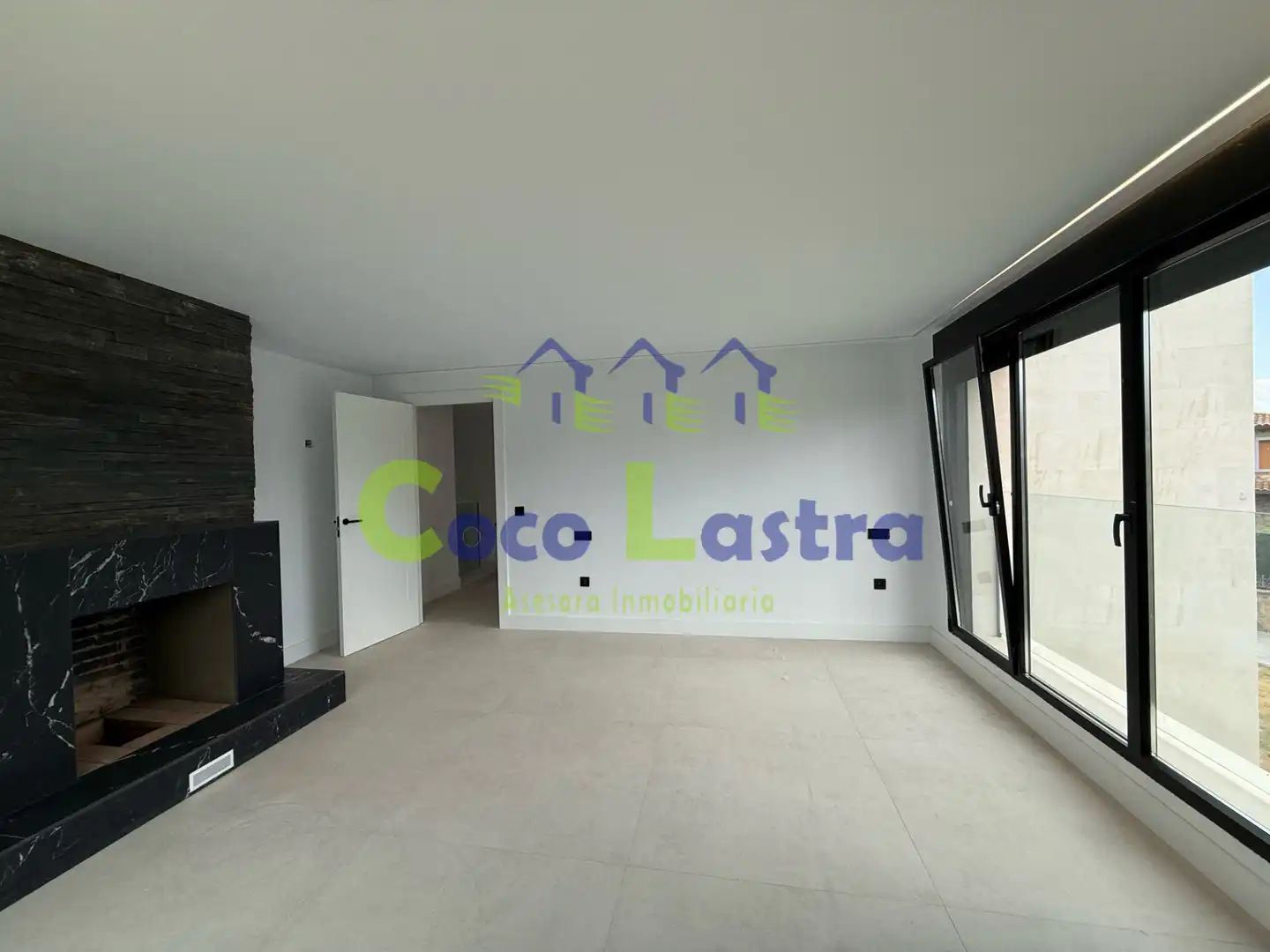 Wohnzimmer von Haus oder Chalet zum Verkauf in Villamayor mit Klimaanlage, Heizung und Privatgarten