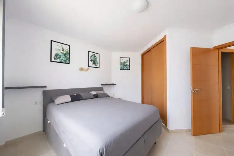 Habitación de Casa adosada en venta en Arona con Aire acondicionado, Terraza y Trastero