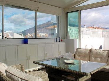 Àtic amb piscina en venda a Nueva Andalucía