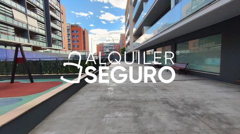 Foto 5 de Piso de alquiler en Poeta J. Agustín Goytisolo, Centro Ciudad, Paterna