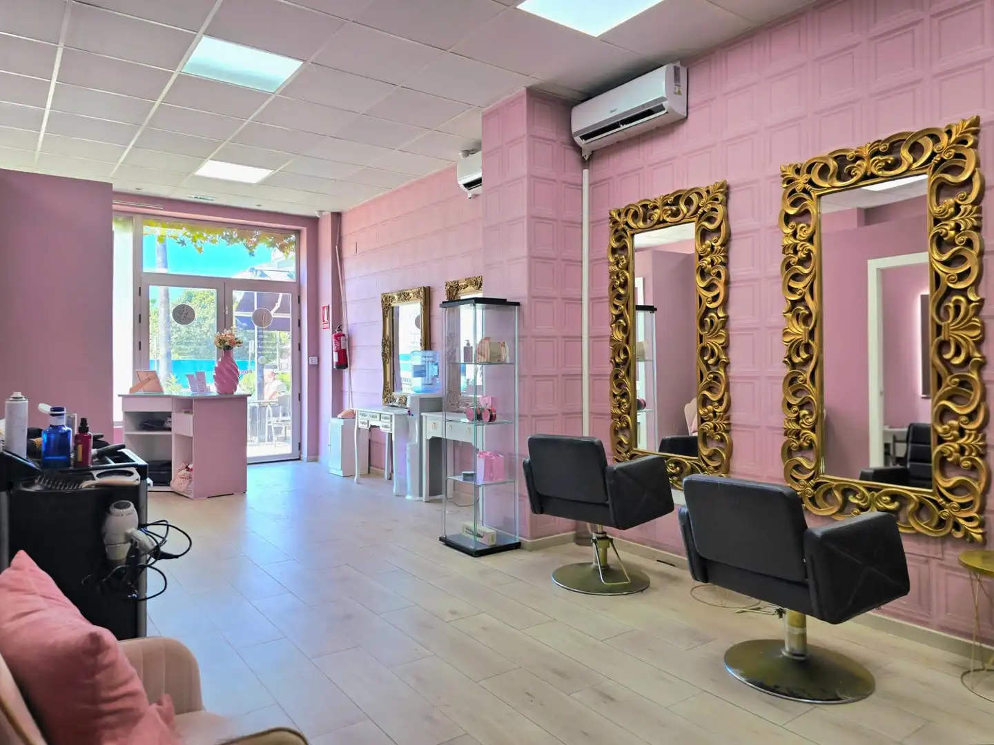 Commercial properties for rent in Marbella  with Air Conditioner and Furnished
