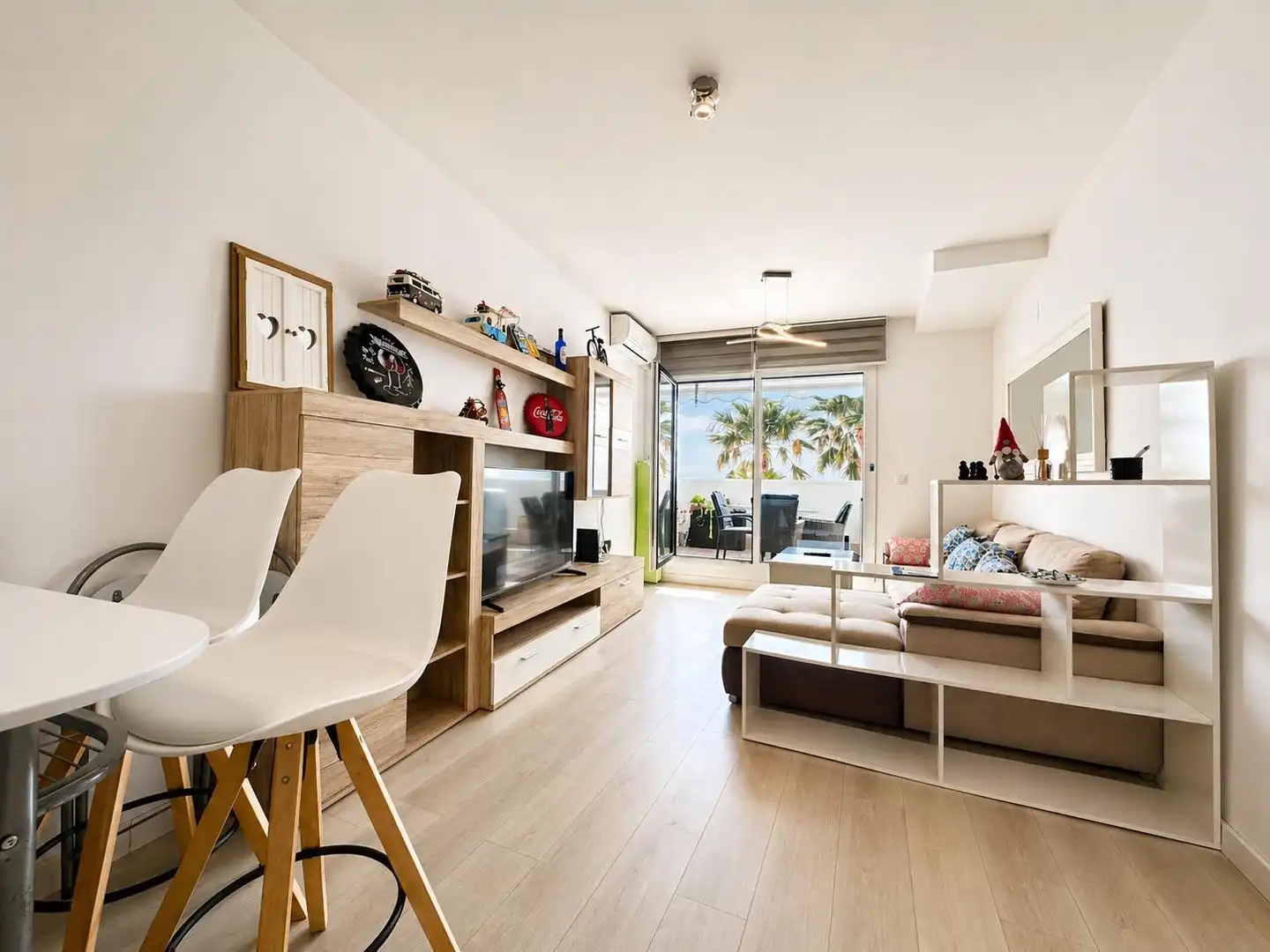 Living room of Apartments for sale in Sorvilán  with Parquet flooring and Terrace