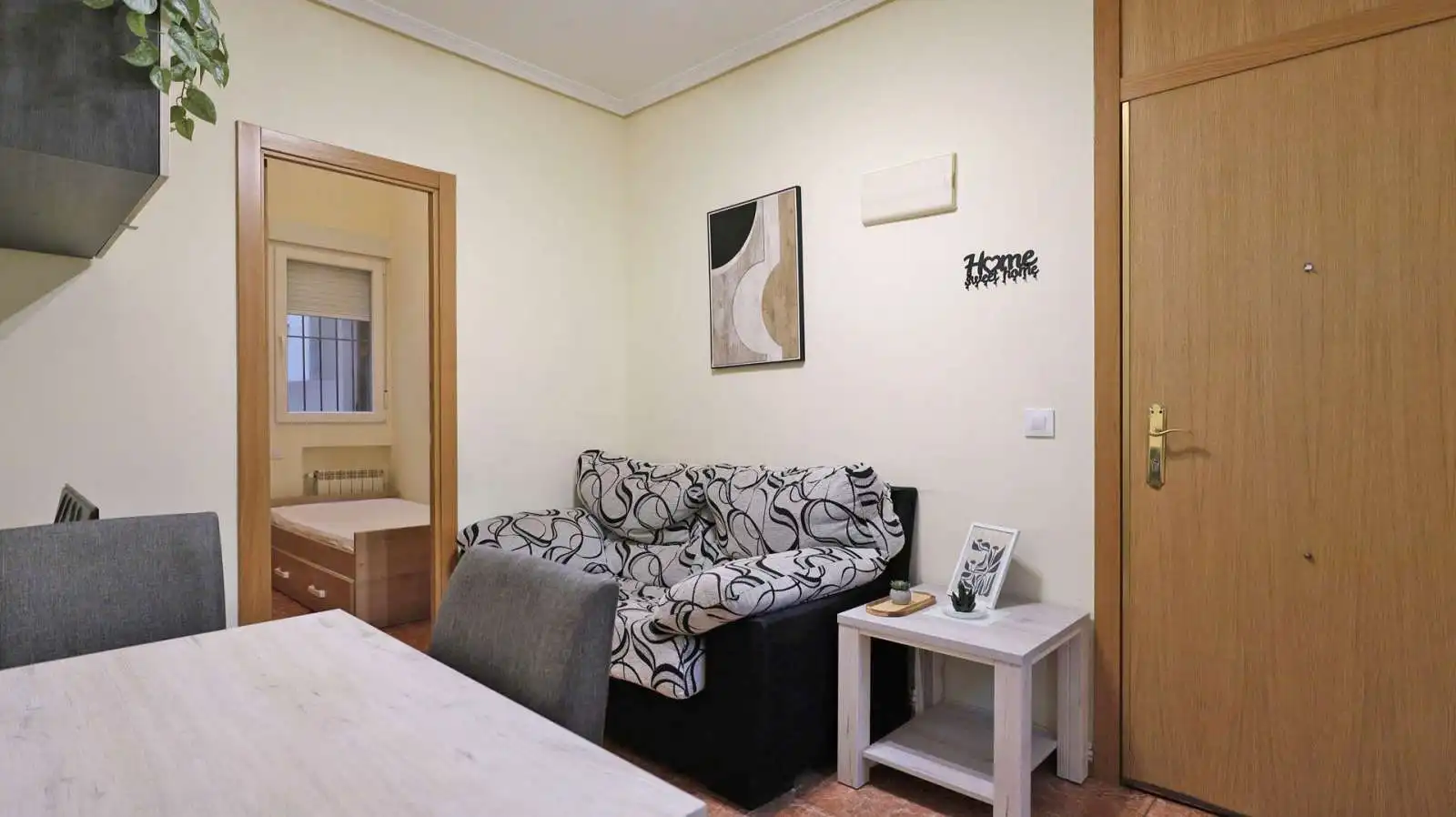Dormitori de Apartament per a compartir en Madrid amb Aire condicionat, Calefacció i Terrassa