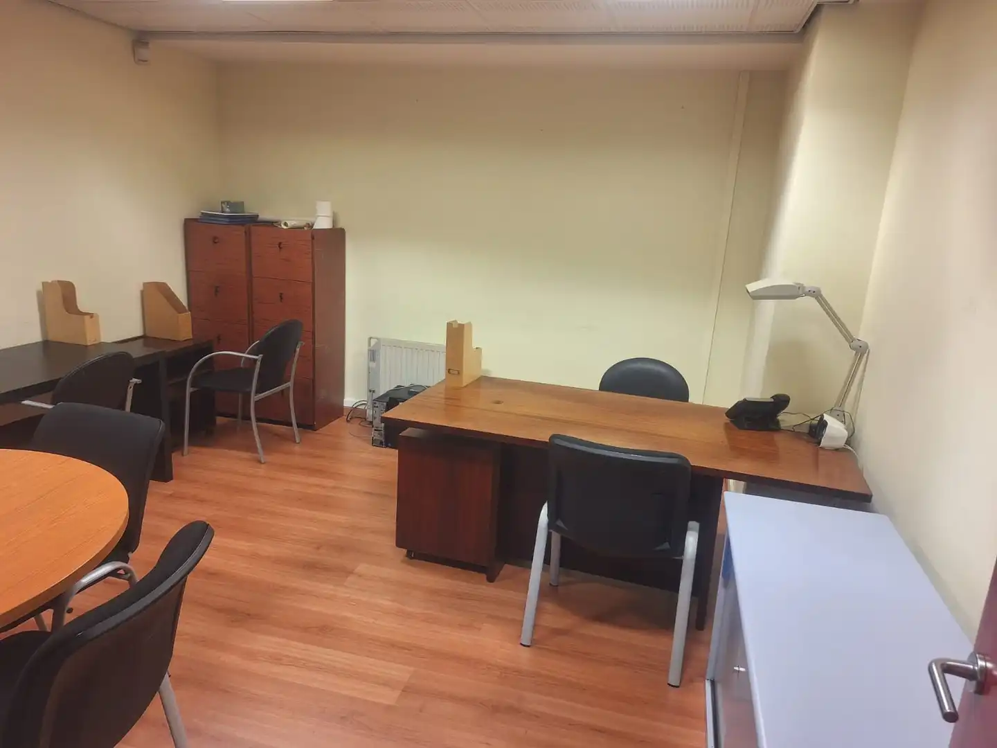 Oficina de alquiler en A Coruña Capital  con Amueblado