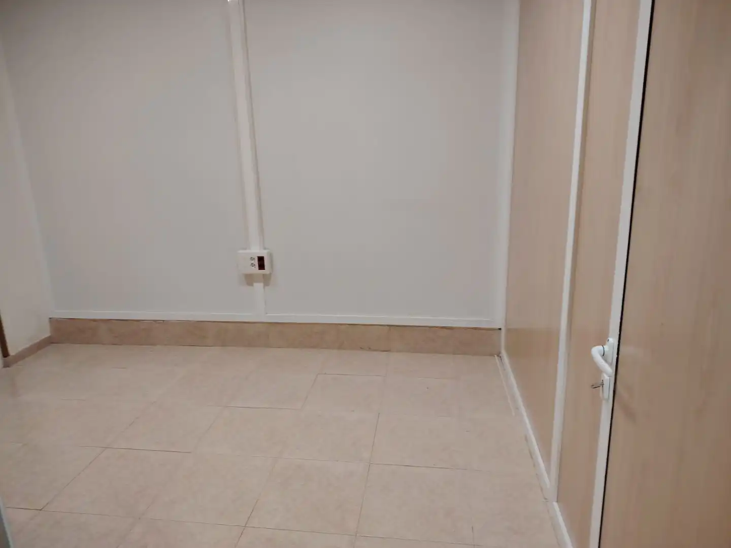 Office space to rent in Escultor Figueras 3