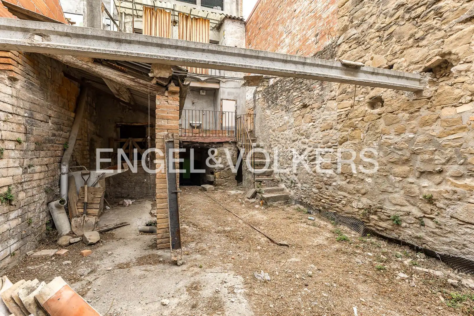 Casa adosada en venda en Sant Vicenç de Castellet amb Calefacció i Jardí privat