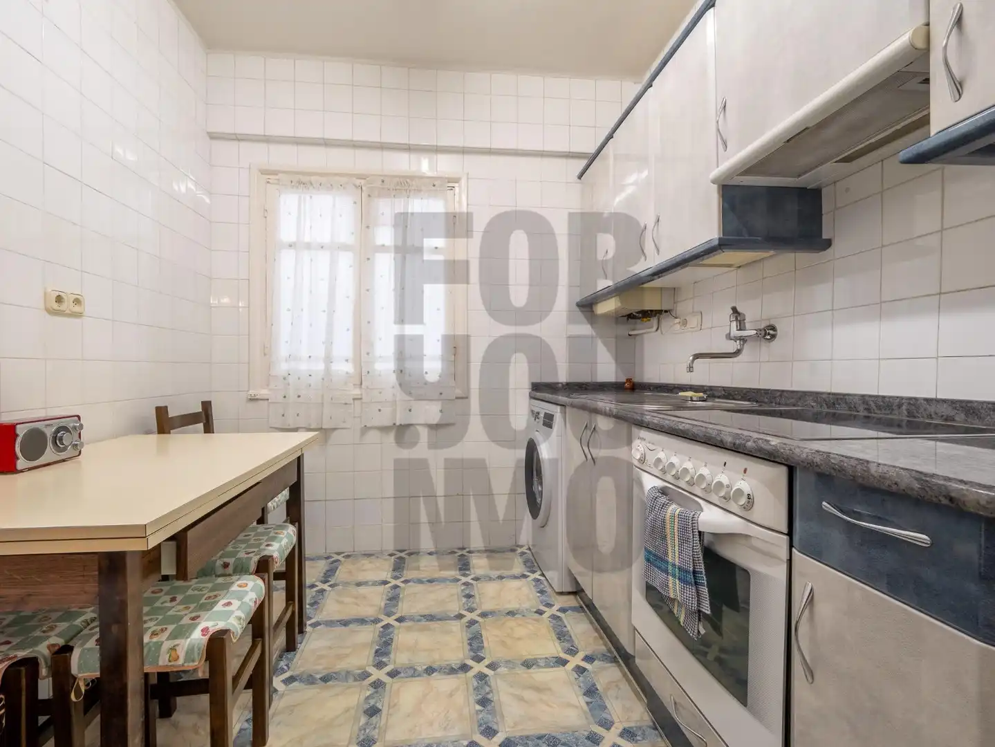 Kitchen of Flat for sale in Donostia - San Sebastián   with Heating, Parquet flooring and Terrace