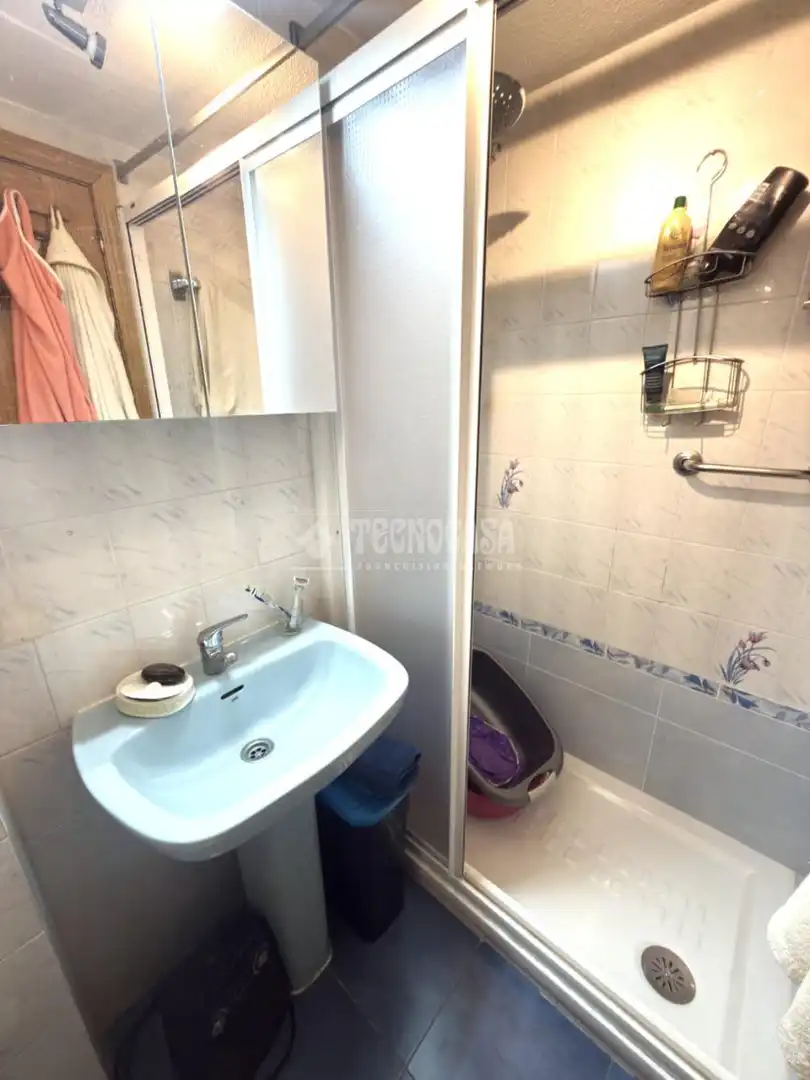 Badezimmer von Wohnung zum Verkauf in Madrid mit Heizung und Terrasse