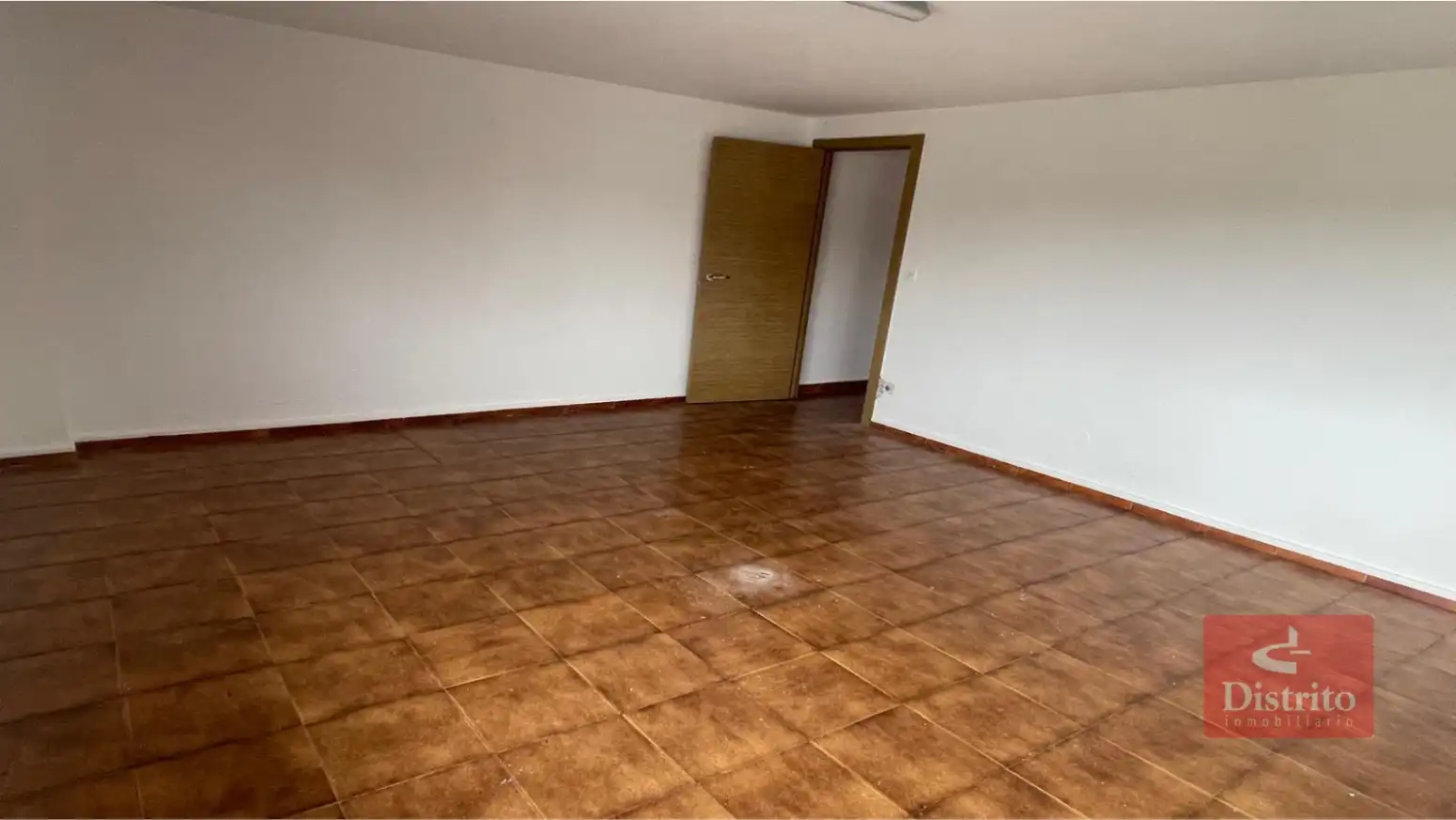 Industrial buildings for rent in Camargo