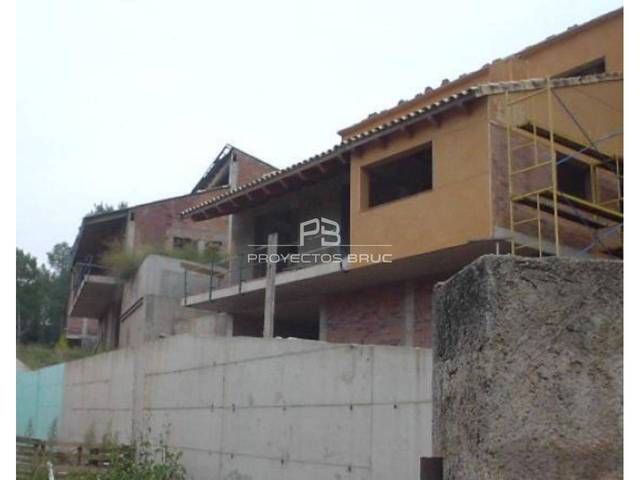 Casa-chalet en Venta en Calle del Cim en Corbera de Llobregat