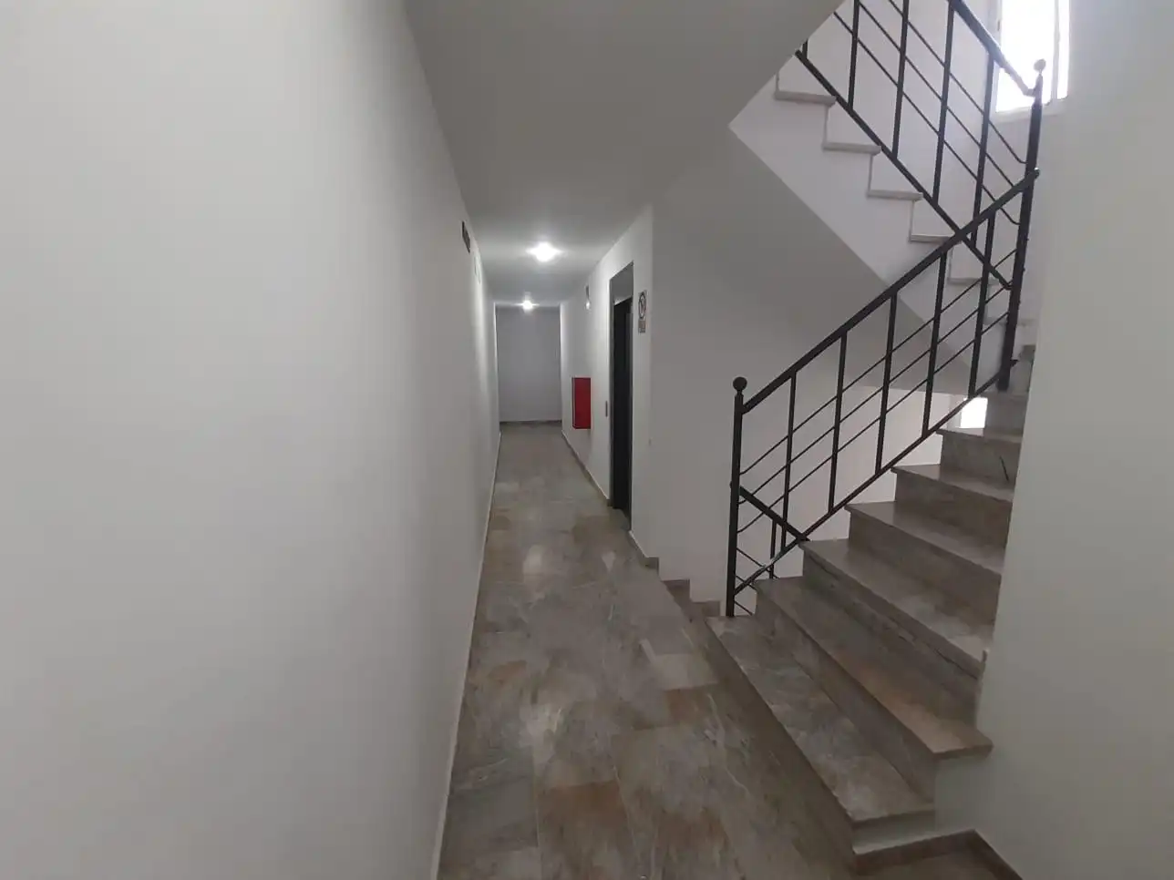 Ático en venta en Dos Hermanas con Aire acondicionado, Terraza y Alarma