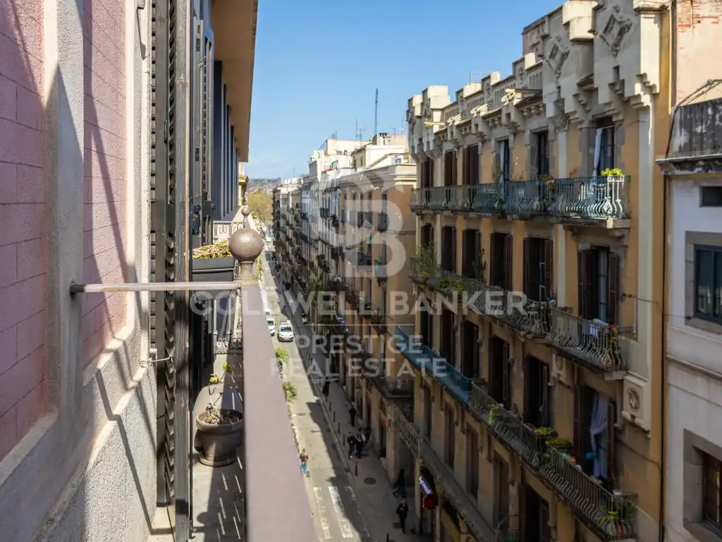 Vista exterior de Àtic en venda en Barcelona amb Aire condicionat, Terrassa i Piscina