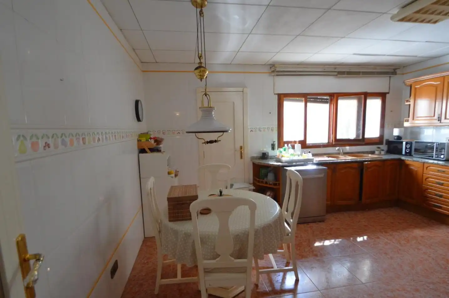 Cuina de Casa o xalet en venda en Vinaròs amb Calefacció, Jardí privat i Terrassa