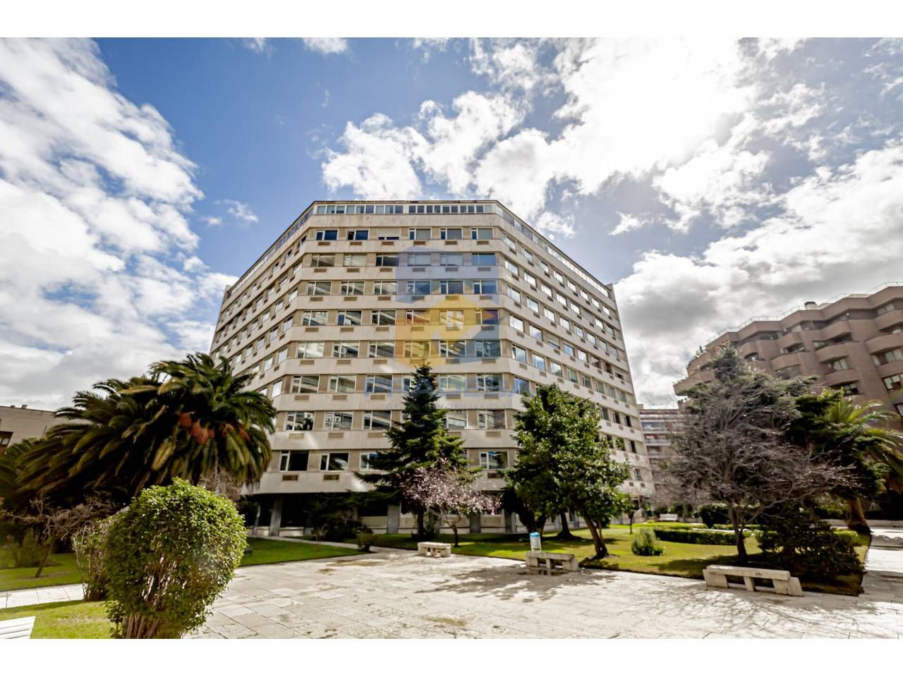 Exterior view of Office for sale in  Madrid Capital  with Air Conditioner and Alarm