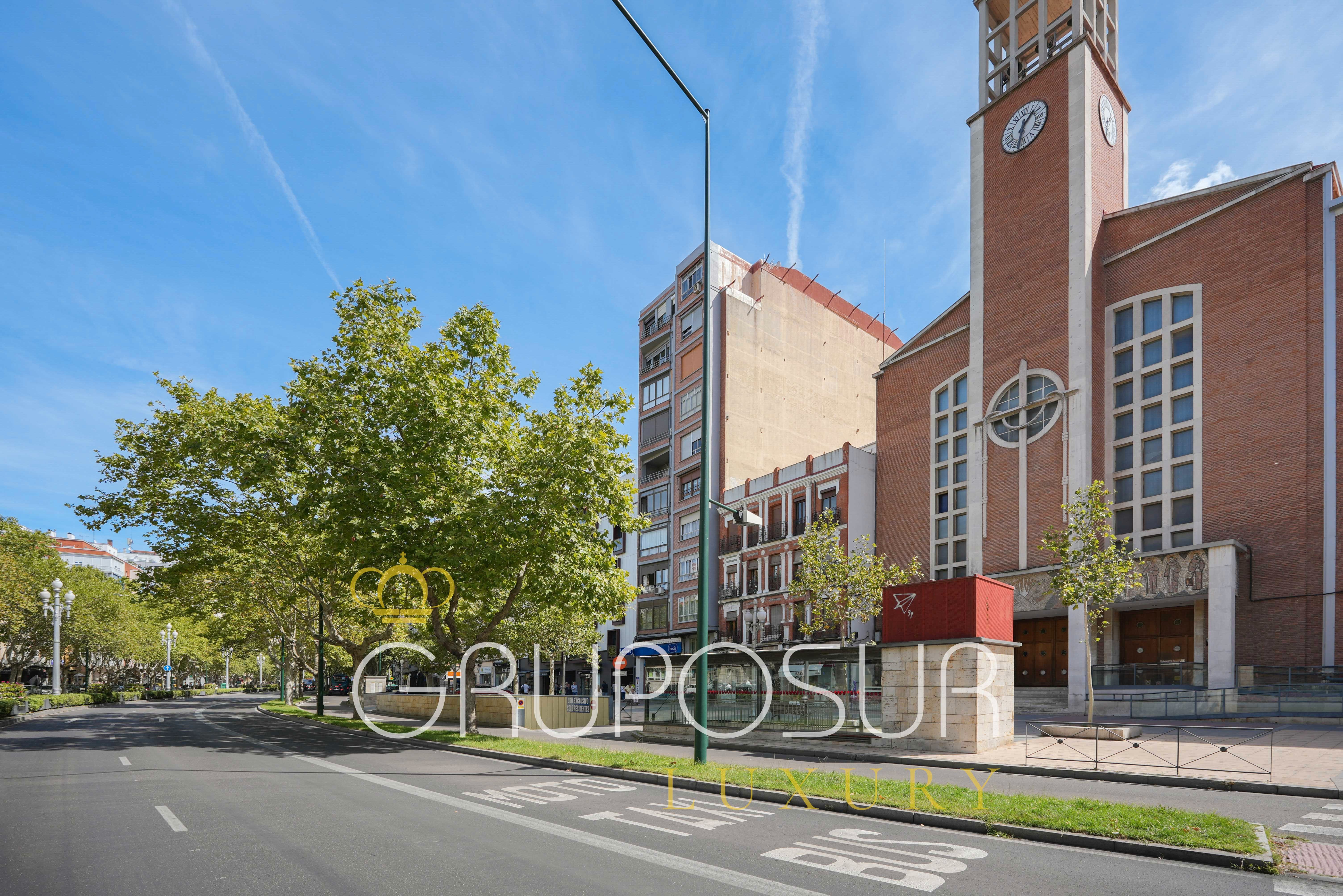 Vista exterior de Pis en venda en Valladolid Capital amb Calefacció, Parquet i Terrassa