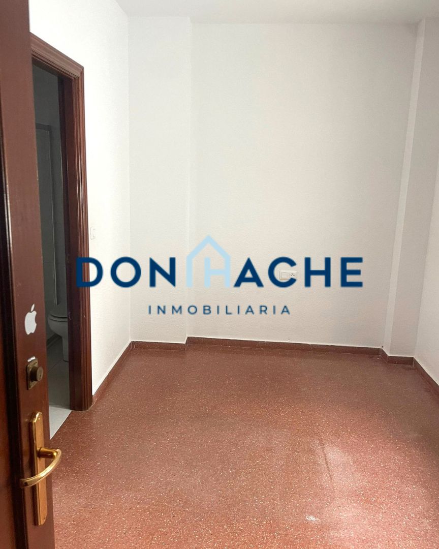 Single-family semi-detached to rent in Mérida  with Terrace