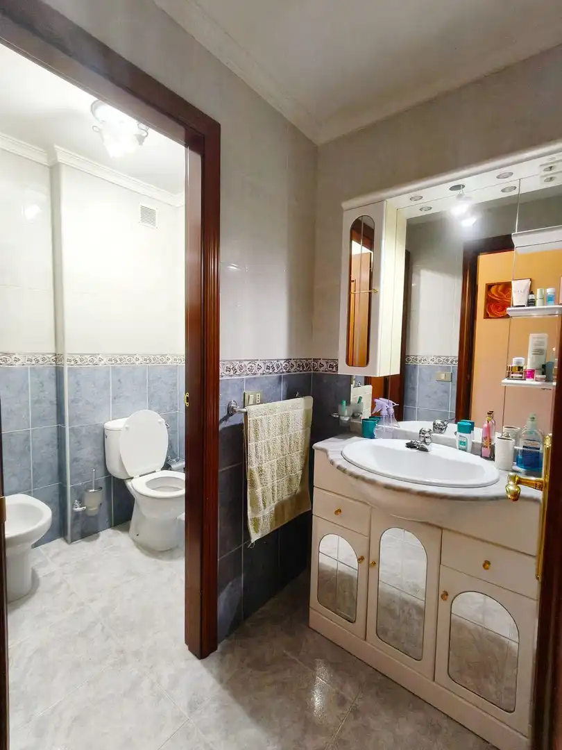 Baño de Piso en venta en Ingenio con Amueblado