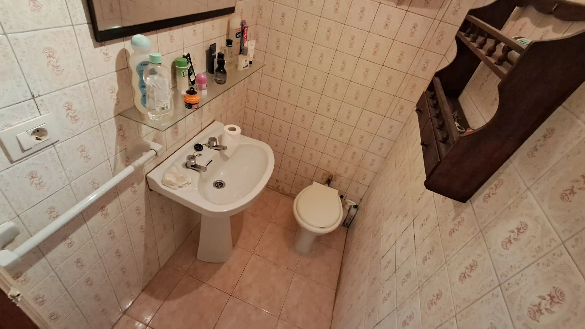 Baño de Piso en venta en Vigo  con Parquet, Trastero y Amueblado