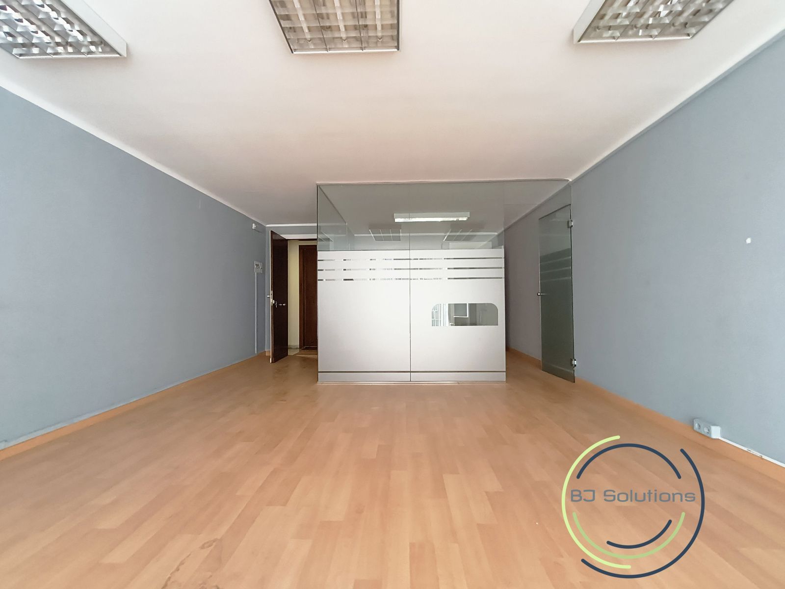 Office to rent in Mataró  with Air Conditioner and Heating