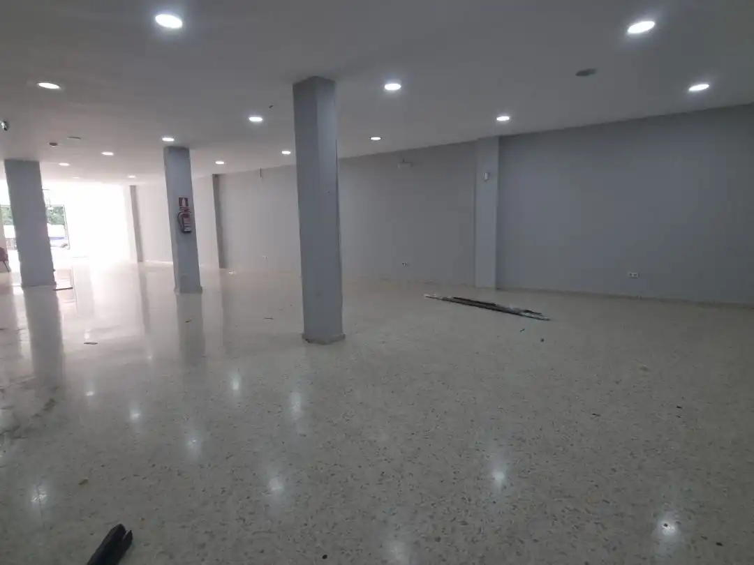 Local comercial en venta en Calle de los Marismeños 8, imagen 9