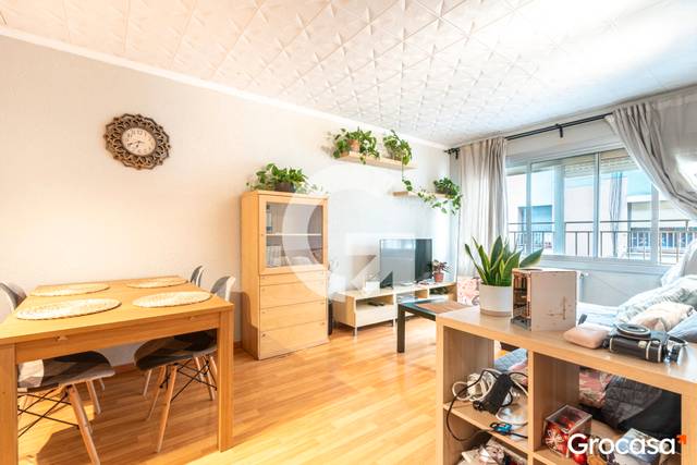 Piso en Venta en PJ RICARD RIBAS en La Salut