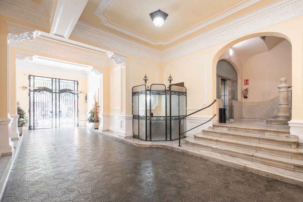 Apartment for sale in  Barcelona Capital  with Air Conditioner, Heating and Parquet flooring