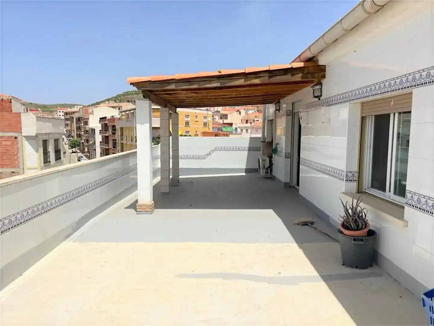 Terrassa de Àtic en venda en Elche de la Sierra amb Aire condicionat