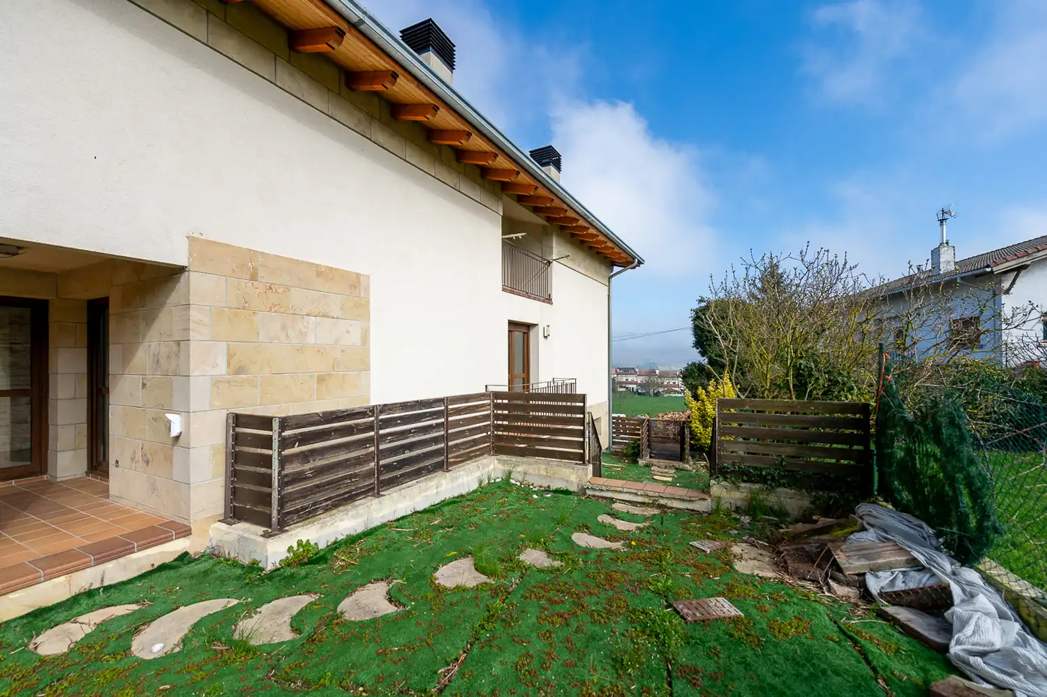 Exterior view of Detached homes for sale in Urdiain
